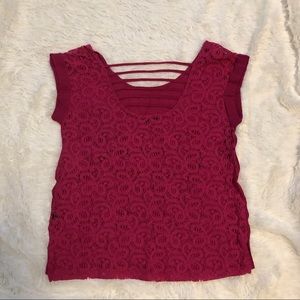 🔴3/$10 Women’s linen blend lace back shirt